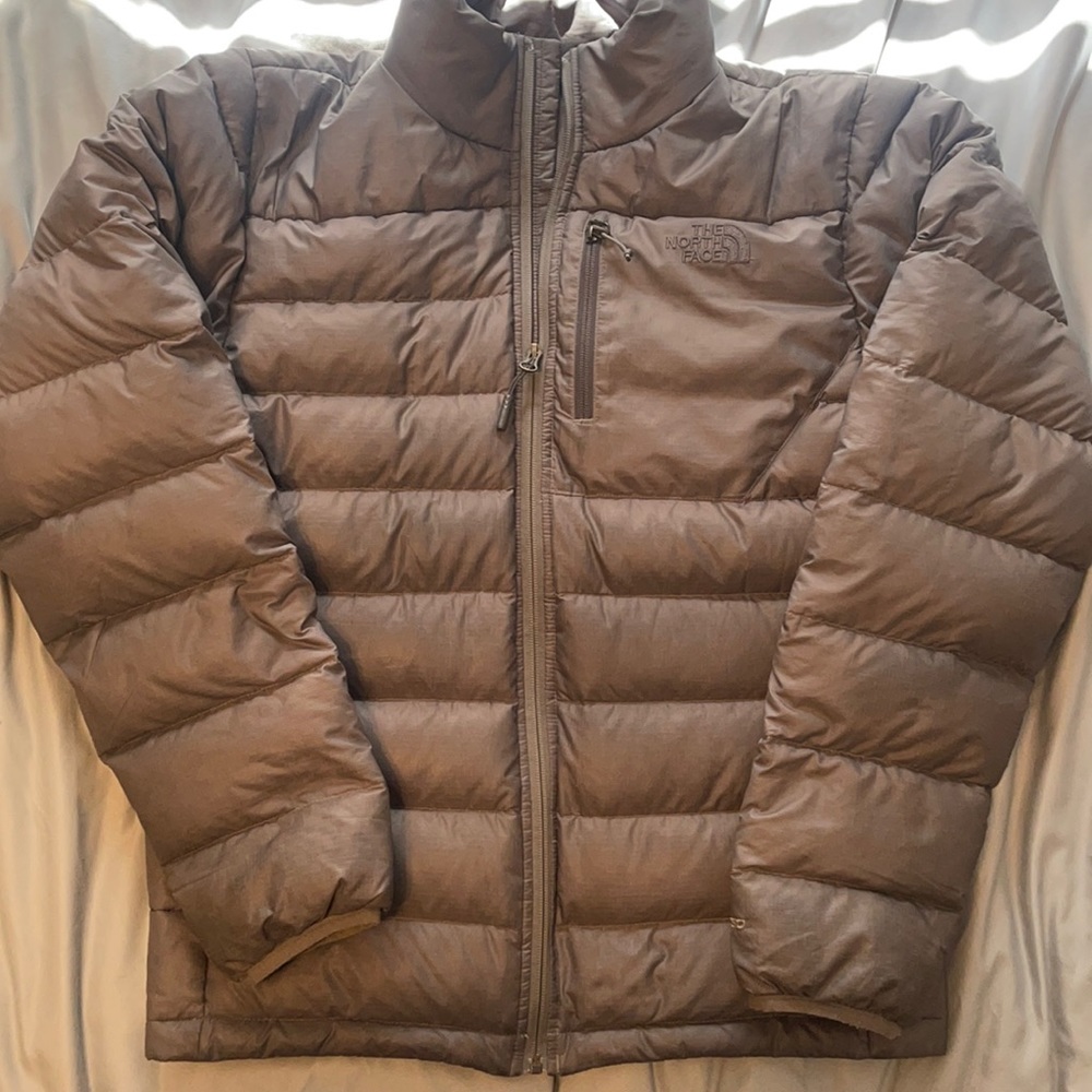 Men’s north face puffer jacket size small hike